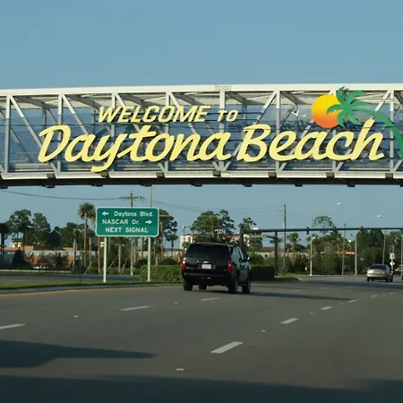 Daytona Beach Resort Oceanfront Condostudio-3